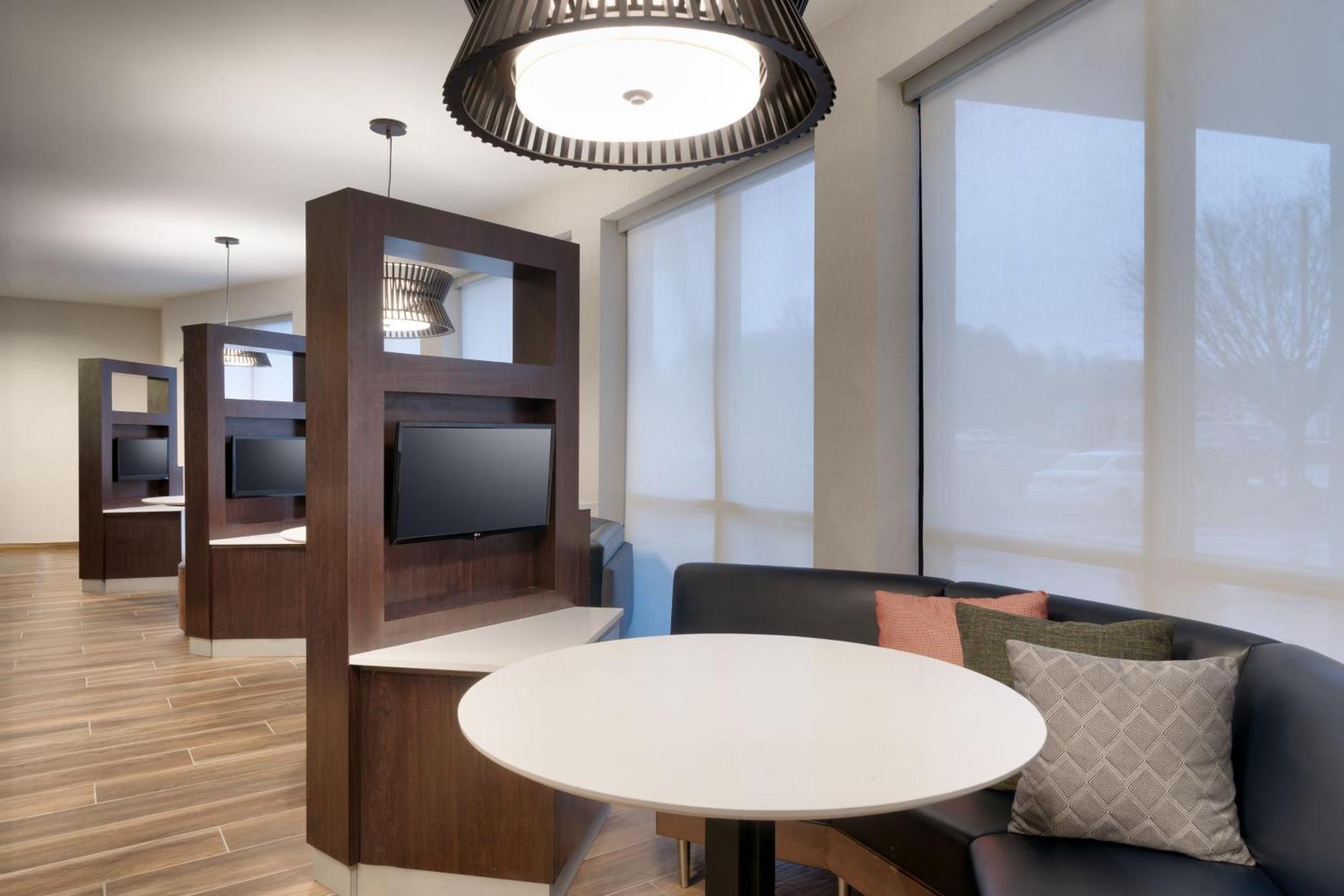 Courtyard By Marriott Johnson City Eksteriør bilde